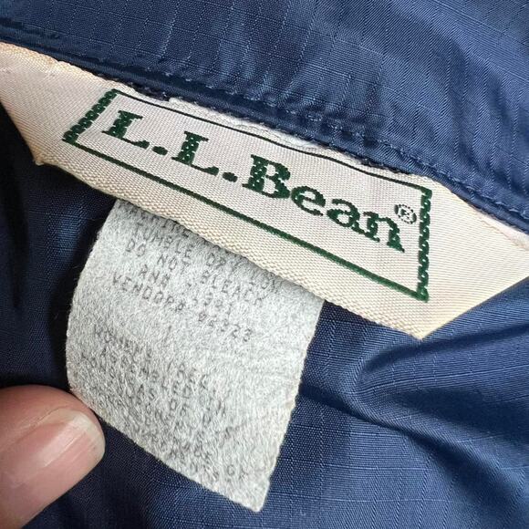 Vintage LL Bean Women’s Navy Blue Windbreaker Jacket With Zip Pockets - Picture 7 of 7
